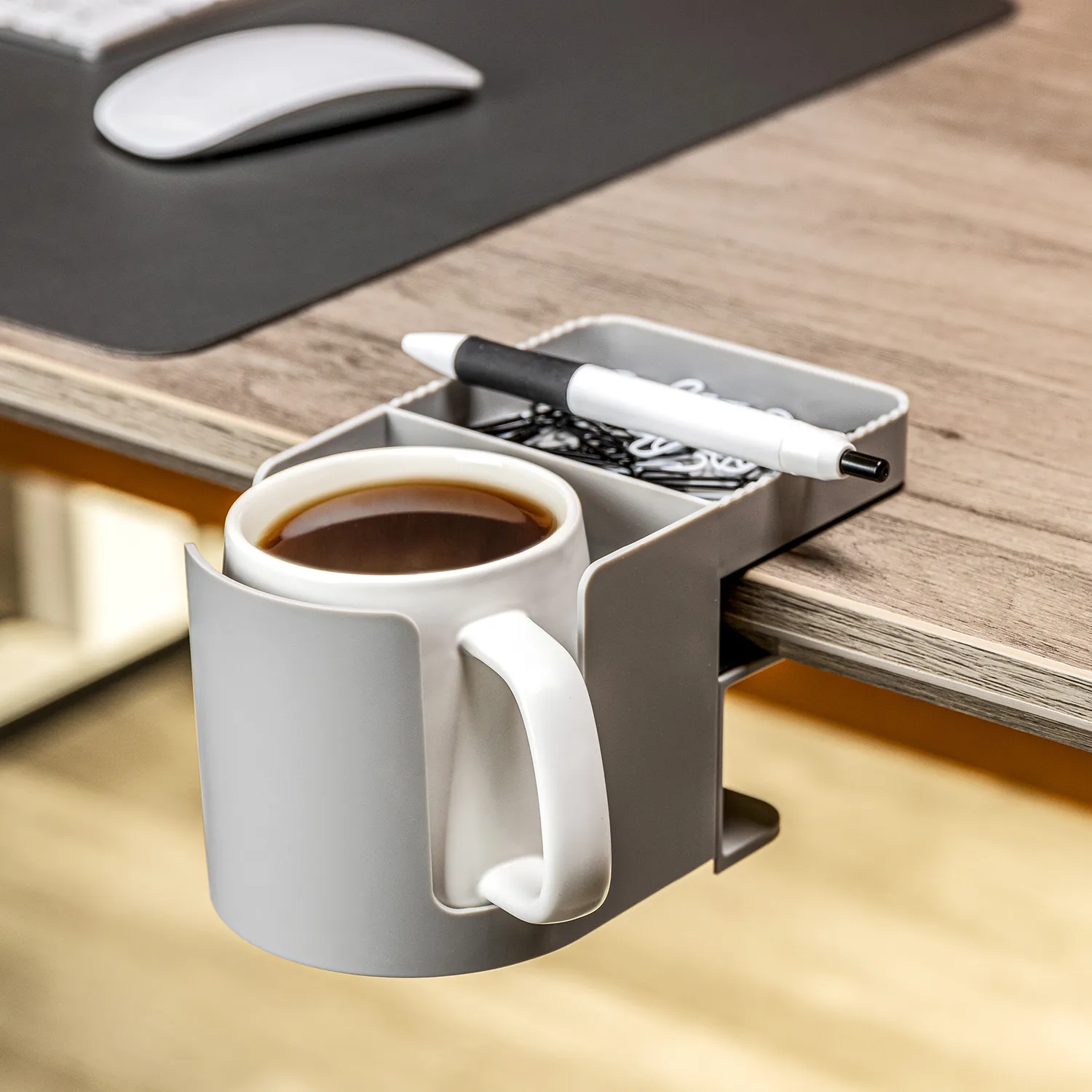 Deflecto Standing Desk mugghållare med klämfäste svart