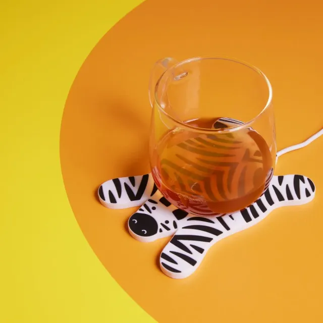 Mustard Sleepy Zebra muggvärmare USB zebramotiv