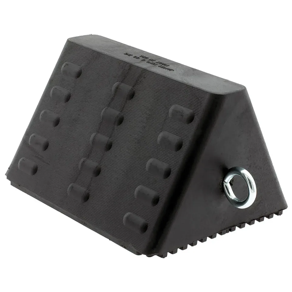 Deflecto Smooth Pyramid Wheel Chock hjulkloss svart gummi